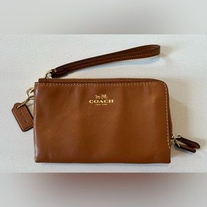 Coach Smooth Leather Double Corner Zip Wristlet Wallet F64581